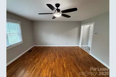 2112 Stewart Avenue N, Newton, NC 28658 - Photo 2