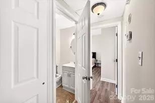 224 N Poplar St, Charlotte, NC 28202 - Photo 22