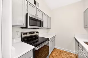 224 N Poplar St, Charlotte, NC 28202 - Photo 4