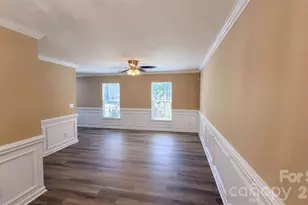 9334 Arbor Creek Dr, Charlotte, NC 28269 - Photo 8