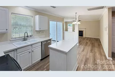 9334 Arbor Creek Drive, Charlotte, NC 28269 - Photo 4