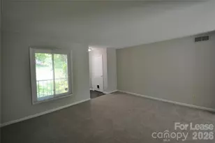 2013 Stoney Point Ln, Charlotte, NC 28210 - Photo 4