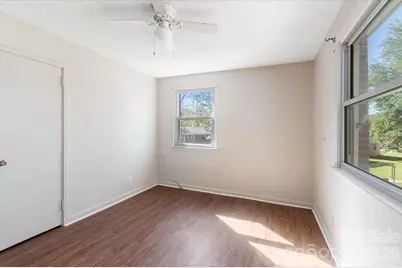 27 Trowbridge Lane, Brevard, NC 28712 - Photo 16