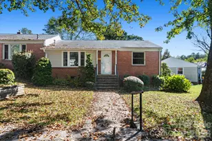 27 Trowbridge Ln, Brevard, NC 28712 - Photo 20
