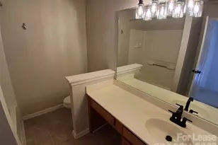 5721 Prescott Ct, Charlotte, NC 28269 - Photo 12