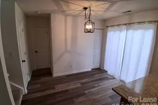 5721 Prescott Ct, Charlotte, NC 28269 - Photo 8
