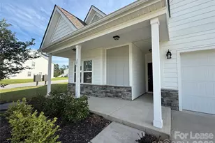201 Old Harbor Dr, Mount Gilead, NC 27306 - Photo 2