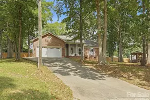 504 Birnamwood Ct, Fort Mill, SC 29715 - Photo 2