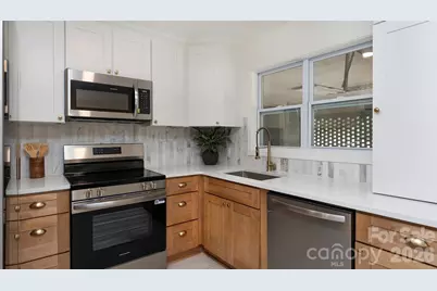 6400 Elmwood Circle, Charlotte, NC 28214 - Photo 12
