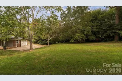 6400 Elmwood Circle, Charlotte, NC 28214 - Photo 26