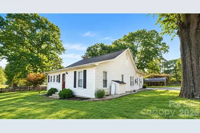 500 N Chapel Street, Landis, NC 28088 - Photo 1