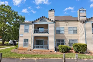 8032 Tremaine Ct, Charlotte, NC 28227 - Photo 2