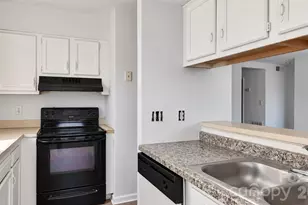 8032 Tremaine Ct, Charlotte, NC 28227 - Photo 18