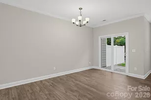 8727 Harris Lake Ln, Charlotte, NC 28269 - Photo 8