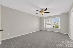 8727 Harris Lake Ln, Charlotte, NC 28269 - Photo 10