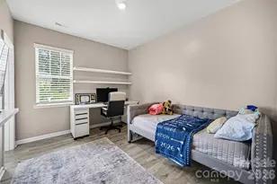 8131 Merryvale Ln, Charlotte, NC 28214 - Photo 16