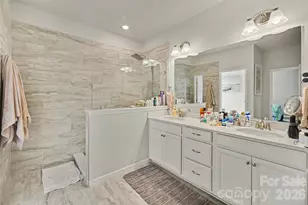 8131 Merryvale Ln, Charlotte, NC 28214 - Photo 22