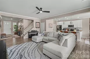 8131 Merryvale Ln, Charlotte, NC 28214 - Photo 6
