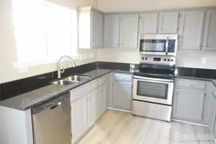 6611 Flat Creek Dr, Charlotte, NC 28277 - Photo 6