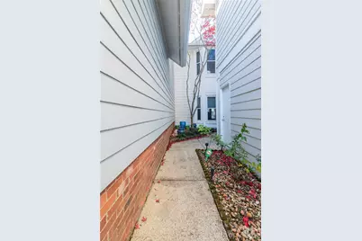 807 Greenleaf Avenue, Charlotte, NC 28202 - Photo 2