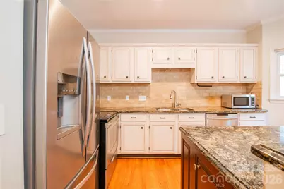 807 Greenleaf Avenue, Charlotte, NC 28202 - Photo 8