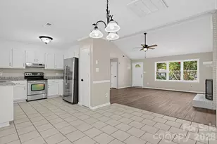 7216 Spring Morning Ln, Charlotte, NC 28227 - Photo 8