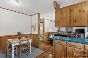 1840 White Oak Rd, Burnsville, NC 28714 - Photo 10