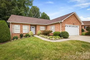 1211 Wexford Village Cir NE, Lenoir, NC 28645 - Photo 1