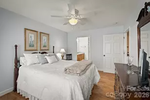 1211 Wexford Village Cir NE, Lenoir, NC 28645 - Photo 6