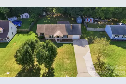 2326 Springwater Drive, Gastonia, NC 28056 - Photo 2