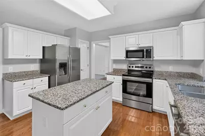 5726 Swanston Drive, Charlotte, NC 28269 - Photo 12