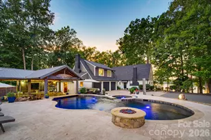 5401 Mountain Point Ln, Charlotte, NC 28216 - Photo 1