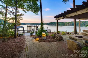 5401 Mountain Point Ln, Charlotte, NC 28216 - Photo 38
