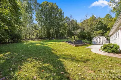 911 Kenham Place SW, Lenoir, NC 28645 - Photo 24