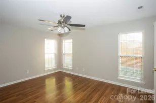 2915 Canary Ct, Charlotte, NC 28269 - Photo 8