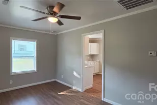 918 Mountain Crest Dr, Kings Mountain, NC 28086 - Photo 6