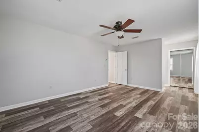 5976 Gold Creek Estate Drive, Hickory, NC 28601 - Photo 32