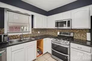 1162 Molokai Dr, Tega Cay, SC 29708 - Photo 8
