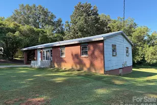 111 Country Meadows Ln, Forest City, NC 28043 - Photo 2