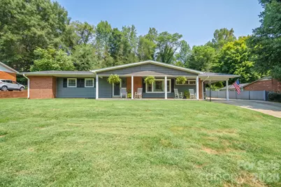 115 Eastwood Park Drive SE, Lenoir, NC 28645 - Photo 1
