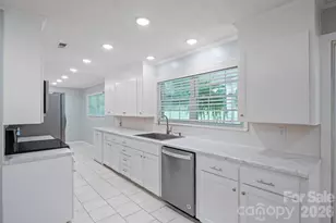 115 Eastwood Park Dr SE, Lenoir, NC 28645 - Photo 8