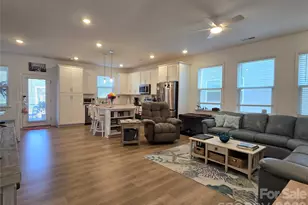 324 Sunharvest Ln, Indian Trail, NC 28079 - Photo 4