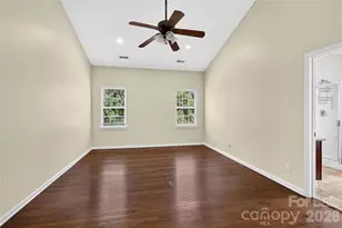 10822 Chamberlain Hall Ct, Charlotte, NC 28277 - Photo 32