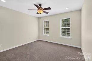 10822 Chamberlain Hall Ct, Charlotte, NC 28277 - Photo 40