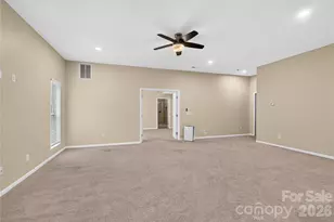 10822 Chamberlain Hall Ct, Charlotte, NC 28277 - Photo 20