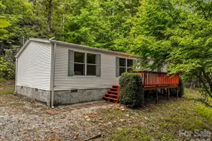 2271 Gouges Creek Rd, Spruce Pine, NC 28777 - Photo 2