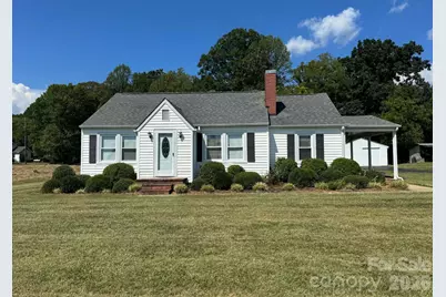 2709 Murray Road, State Road, NC 28676 - Photo 2