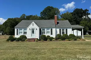 2709 Murray Rd, State Road, NC 28676 - Photo 2