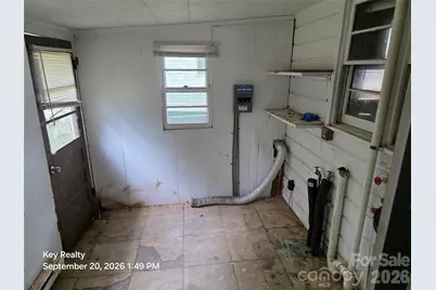 521 N Davis Avenue, Newton, NC 28658 - Photo 18