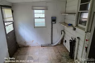 521 N Davis Ave, Newton, NC 28658 - Photo 18